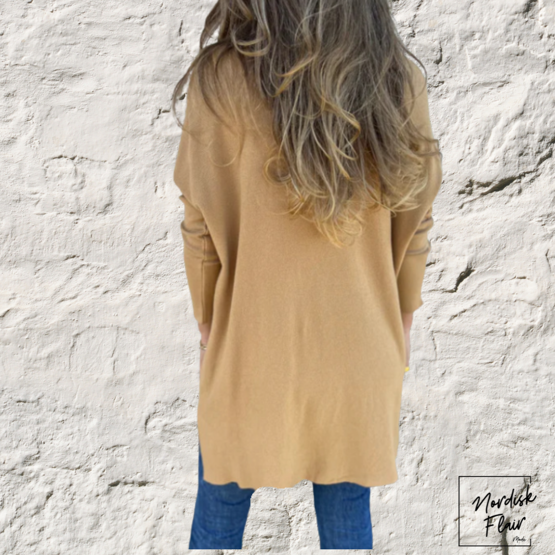 Leona™ |  Avslappnad stickad tunika med V-ringning