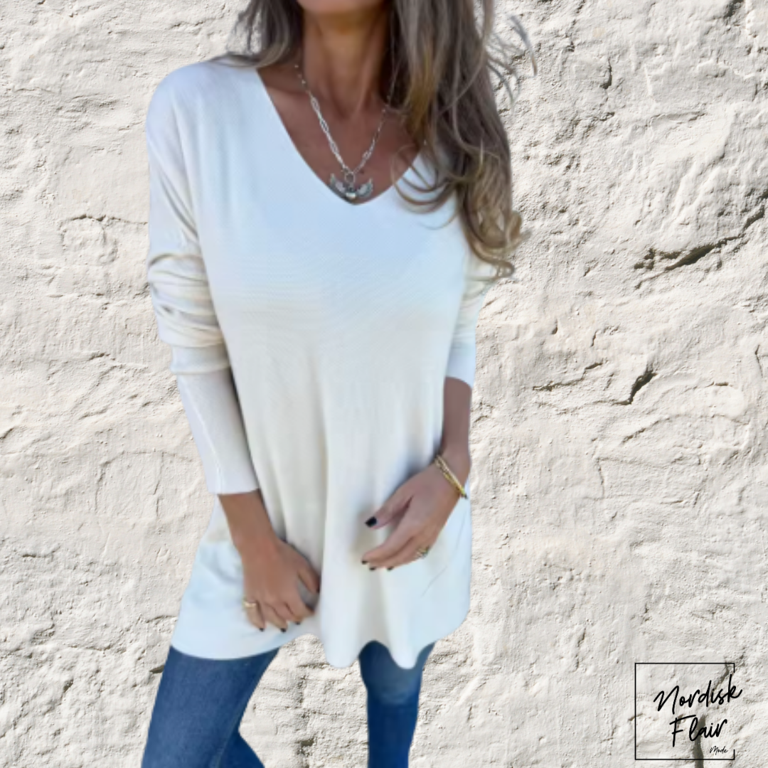 Leona™ |  Avslappnad stickad tunika med V-ringning