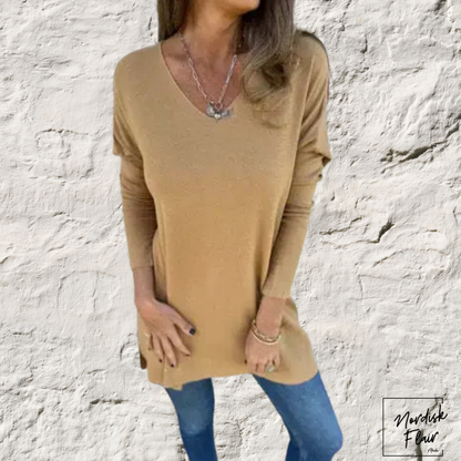 Leona™ |  Avslappnad stickad tunika med V-ringning