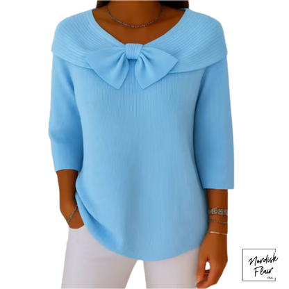 Serenna™ | Damtröja med rosett och rund halsringning